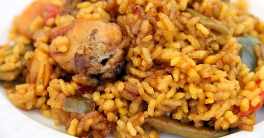 Menú picoteo variado y Paella de Conejo y alcachofas